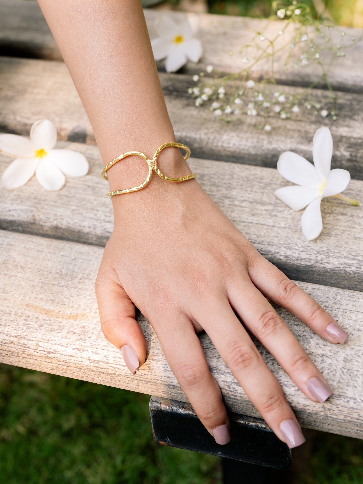 Connected Arc Brass Adjustable Bracelet