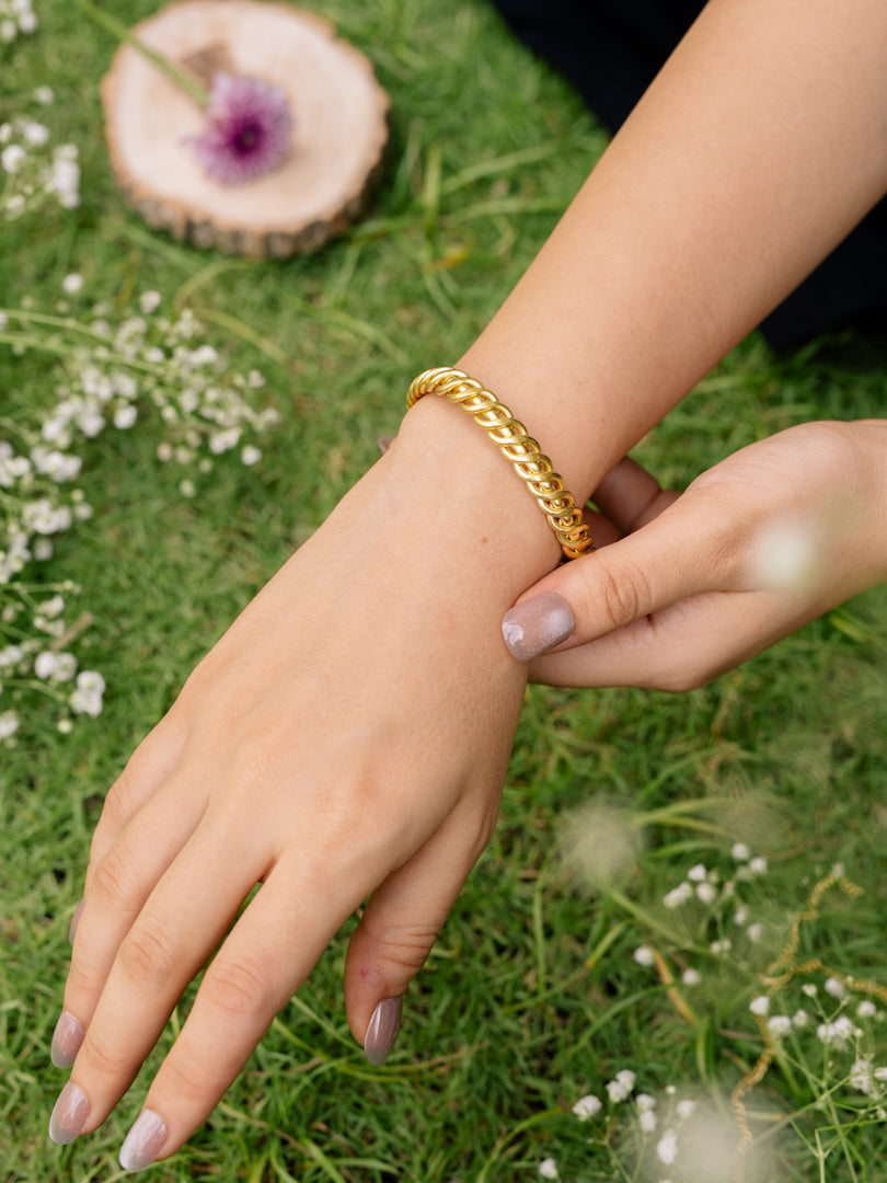 Vera Link Brass Adjustable Bracelet