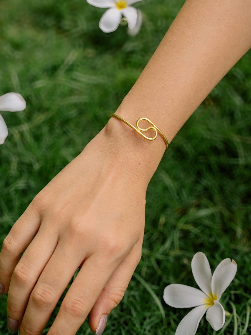 Flowfinity Adjustable Brass Bracelet