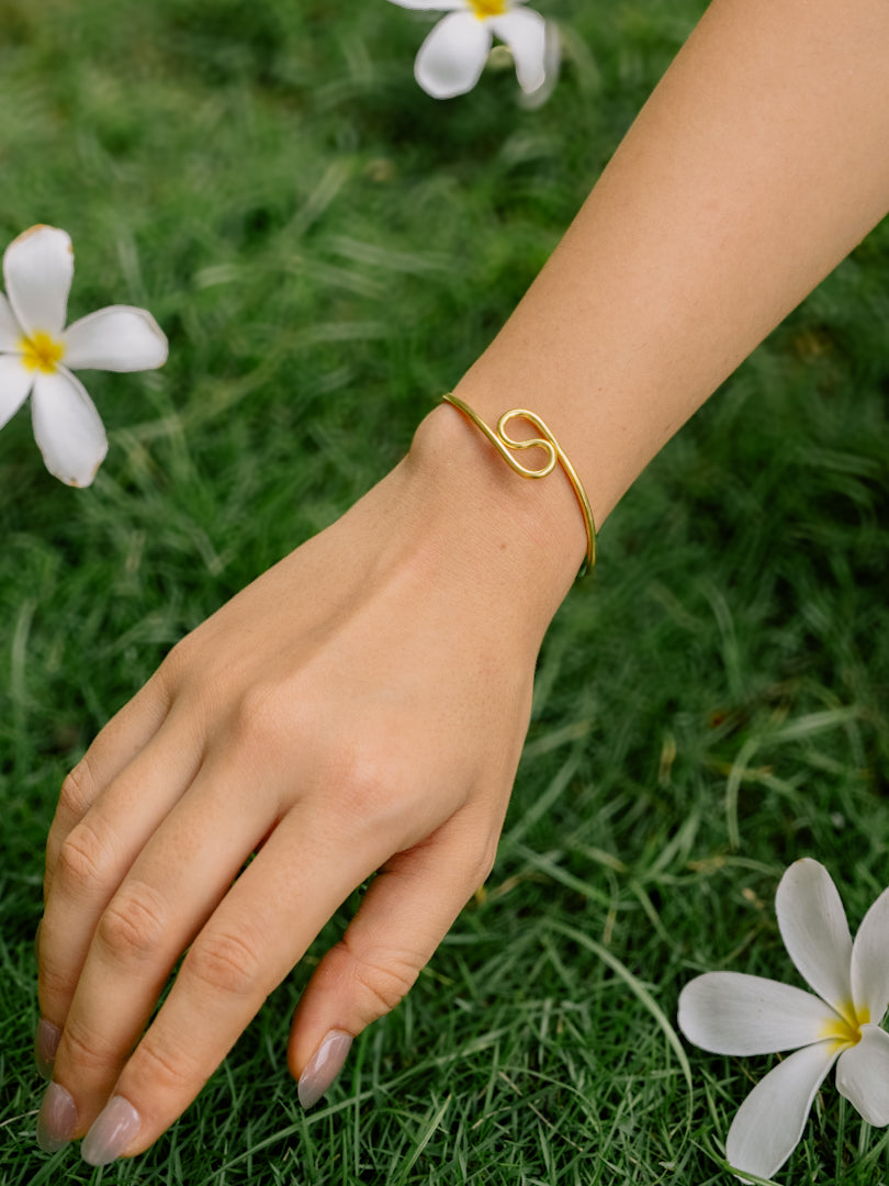 Flowfinity Adjustable Brass Bracelet